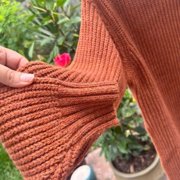 ▶️ Free People ◀️ Eleven Burnt Orange Cowl Neck Oversized Chunky Knit Sweater - Picture 8 of 16